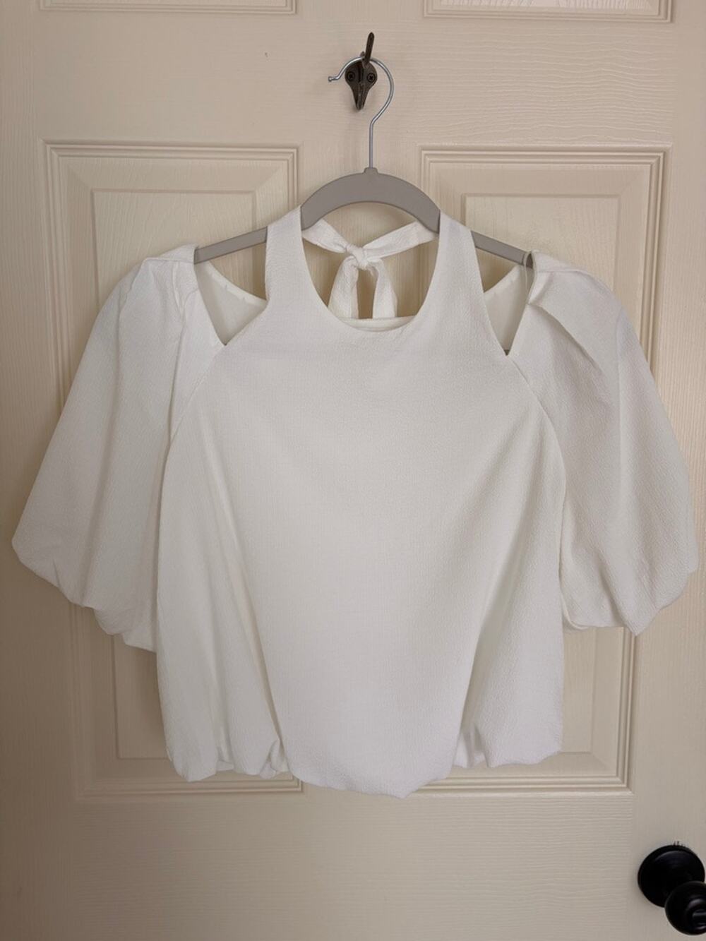 ASTR The Label White Tie Back Puff Sleeve Top M